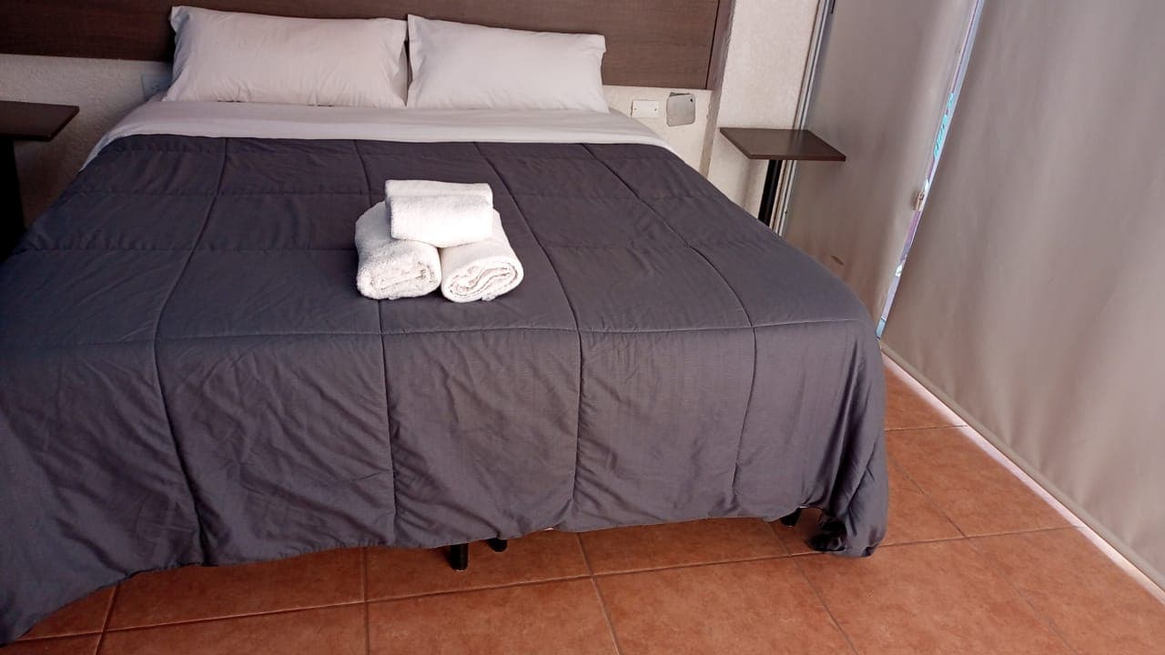 Dormitorio de una habitación tradicional de Syrah