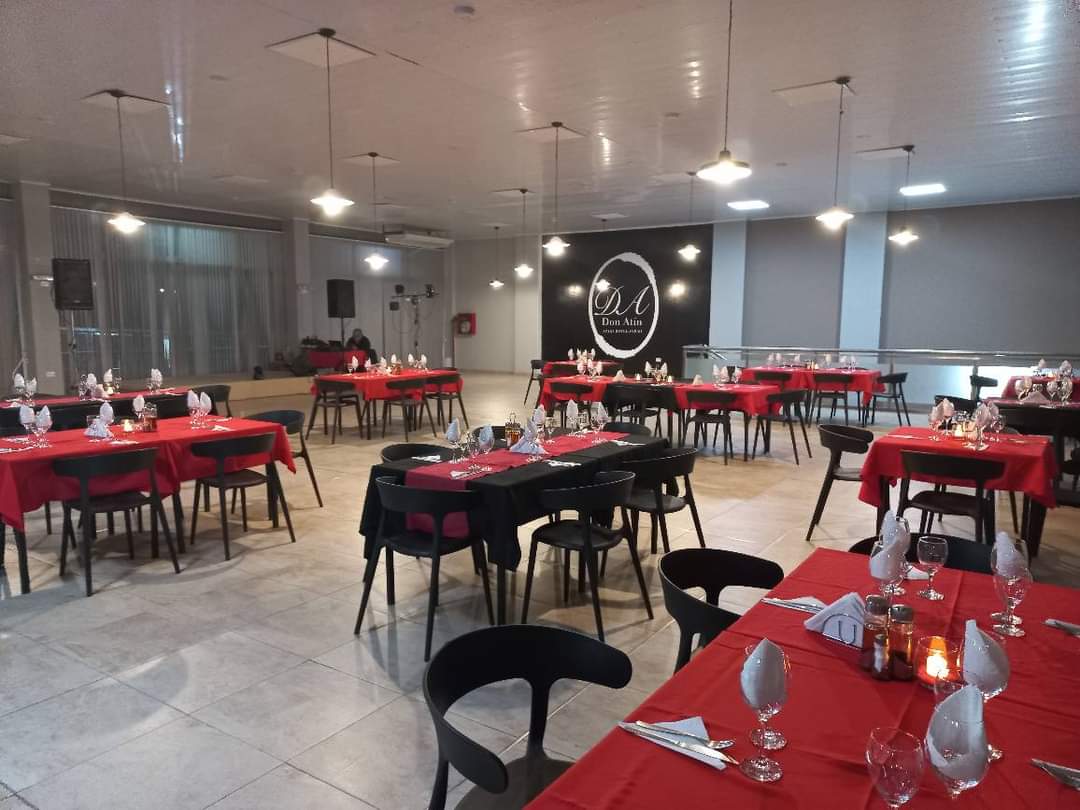 Salón de reuniones y eventos de Syrah Hotel Corporativo Minero